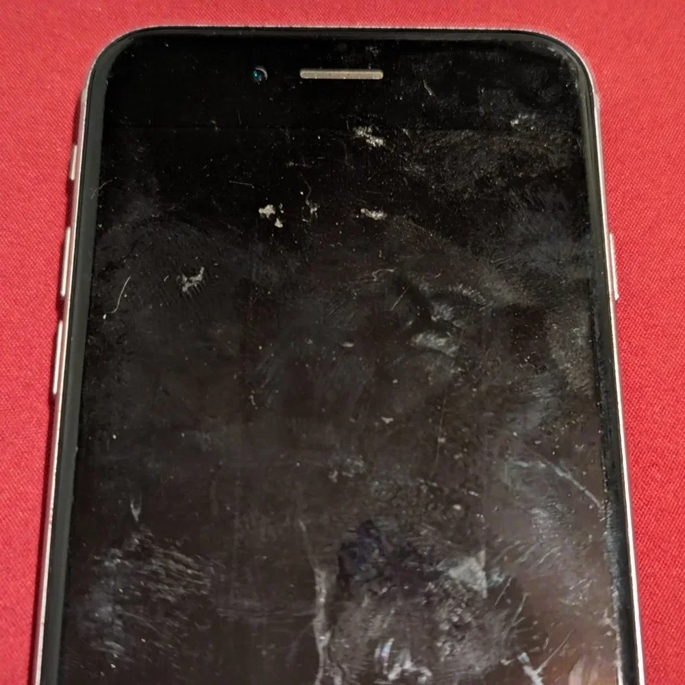 iPhone 6 (A1586) - 16 GB #47 (For parts)***